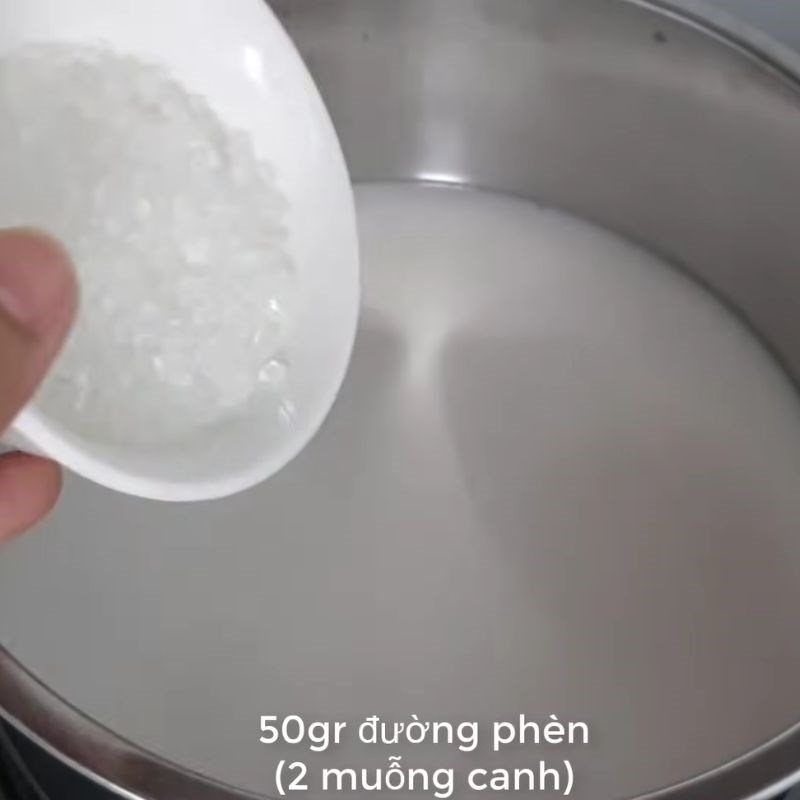 Bước 1 Nấu hỗn hợp kem cốt dừa sữa đặc Kem chuối sữa đặc