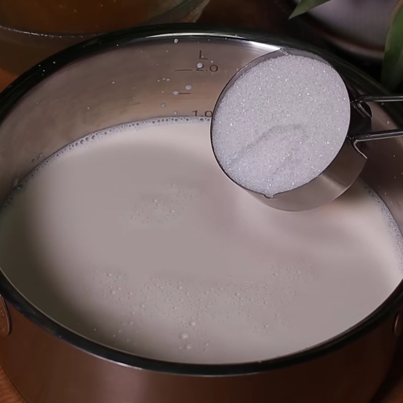 Bước 4 Nấu hỗn hợp whipping cream Chè khúc bạch bằng whipping cream