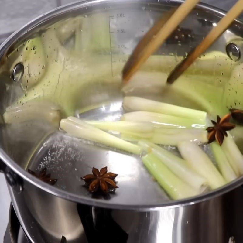 Bước 2 Nấu nước dùng bún Huế chay Bún chay Huế