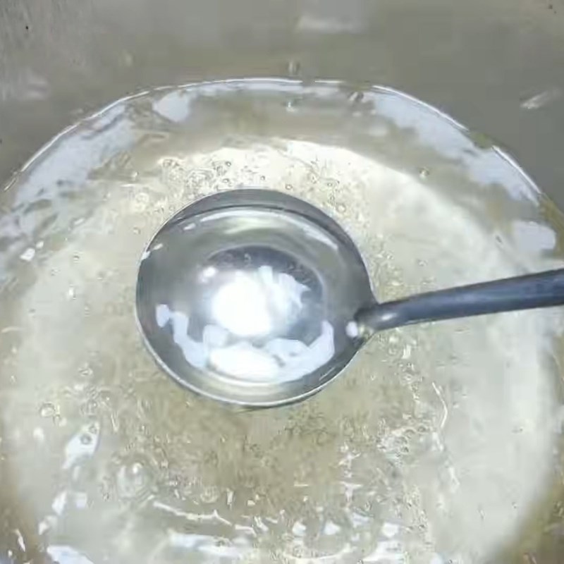 Bước 3 Nấu nước giấm đường Hành tím ngâm chua ngọt