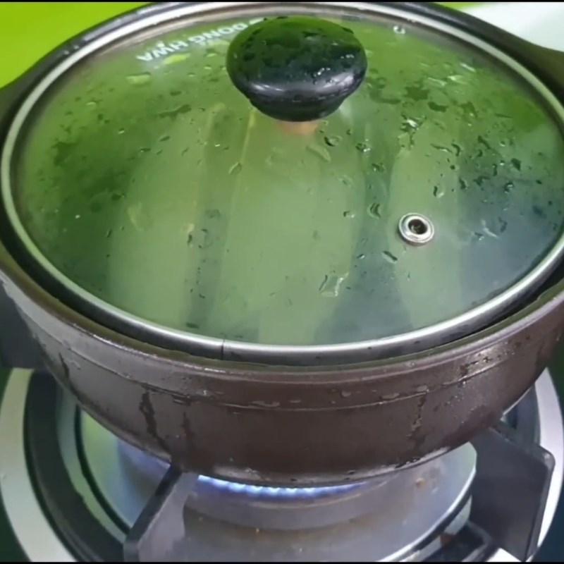 Bước 2 Nấu nước lá ổi Trà lá ổi