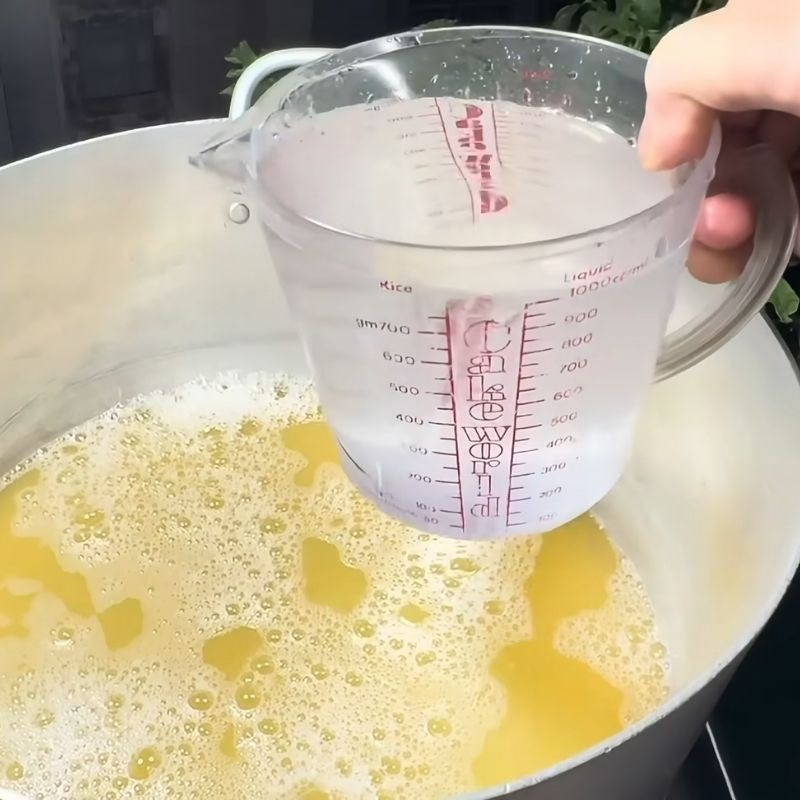 Bước 4 Nấu nước muối chuẩn bị ủ nước tương nước tương truyền thống