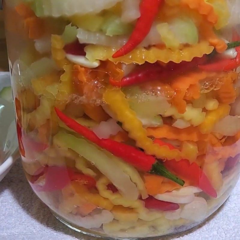 Bước 3 Ngâm giấm làm dưa chua ngọt ăn liền dưa món chua ngọt ăn liền