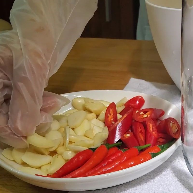 Bước 3 Ngâm giấm làm dưa chua ngọt ăn liền dưa món chua ngọt ăn liền