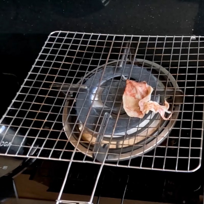 Bước 4 Nướng mực Nước lèo bánh canh