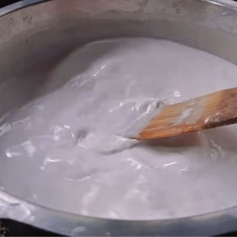 Bước 3 Pha bột và làm sợi bánh tằm Bánh tầm bì nước cốt dừa