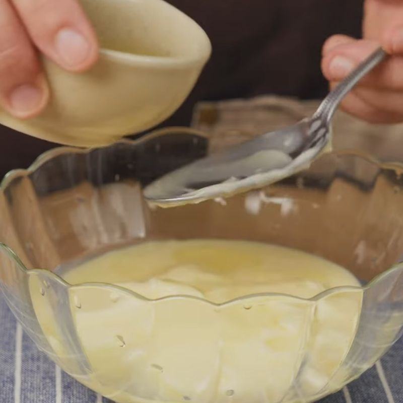 Bước 1 Pha chế sốt mayonnaise trộn salad đặc biệt sốt mayonnaise trộn salad