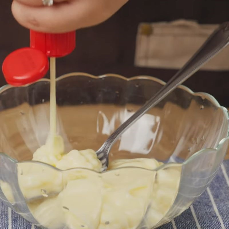 Bước 1 Pha chế sốt mayonnaise trộn salad đặc biệt sốt mayonnaise trộn salad