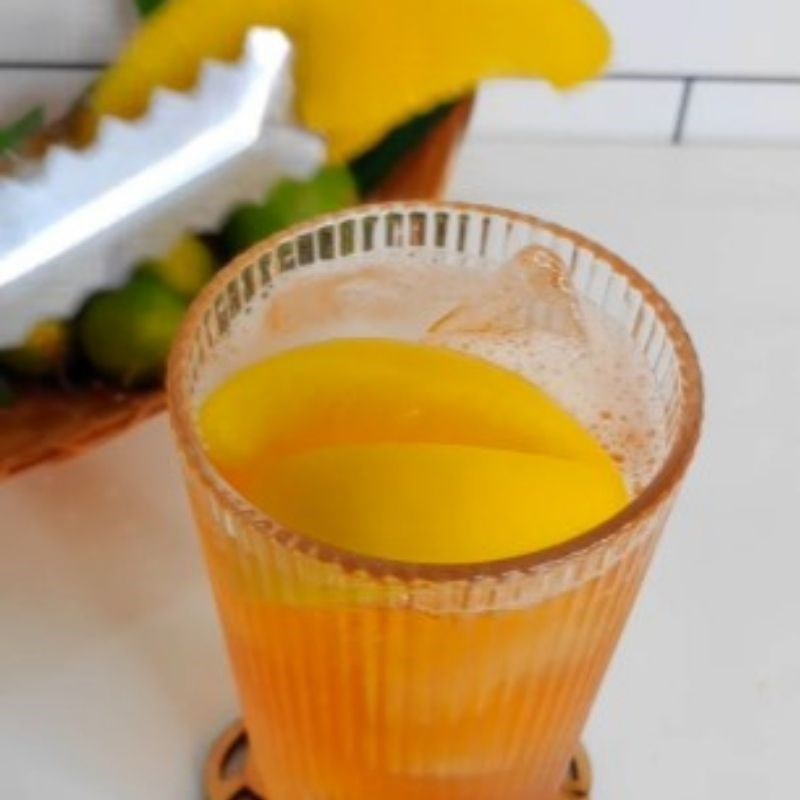 Bước 2 Pha chế trà đào túi lọc Cozy Trà đào Cozy túi lọc