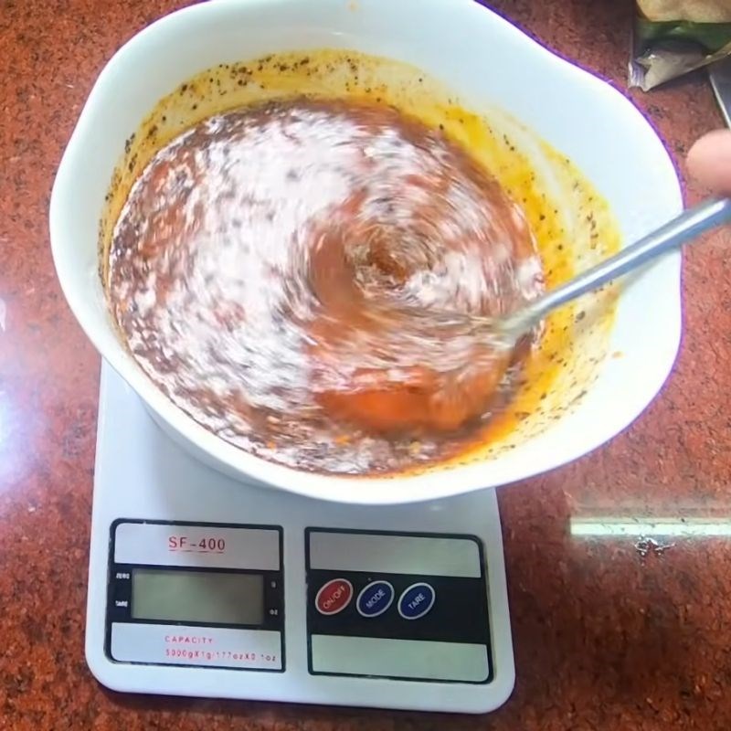 Bước 3 Pha hỗn hợp nước sốt kho cá nước sốt kho cá