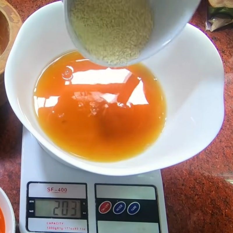 Bước 3 Pha hỗn hợp nước sốt kho cá nước sốt kho cá