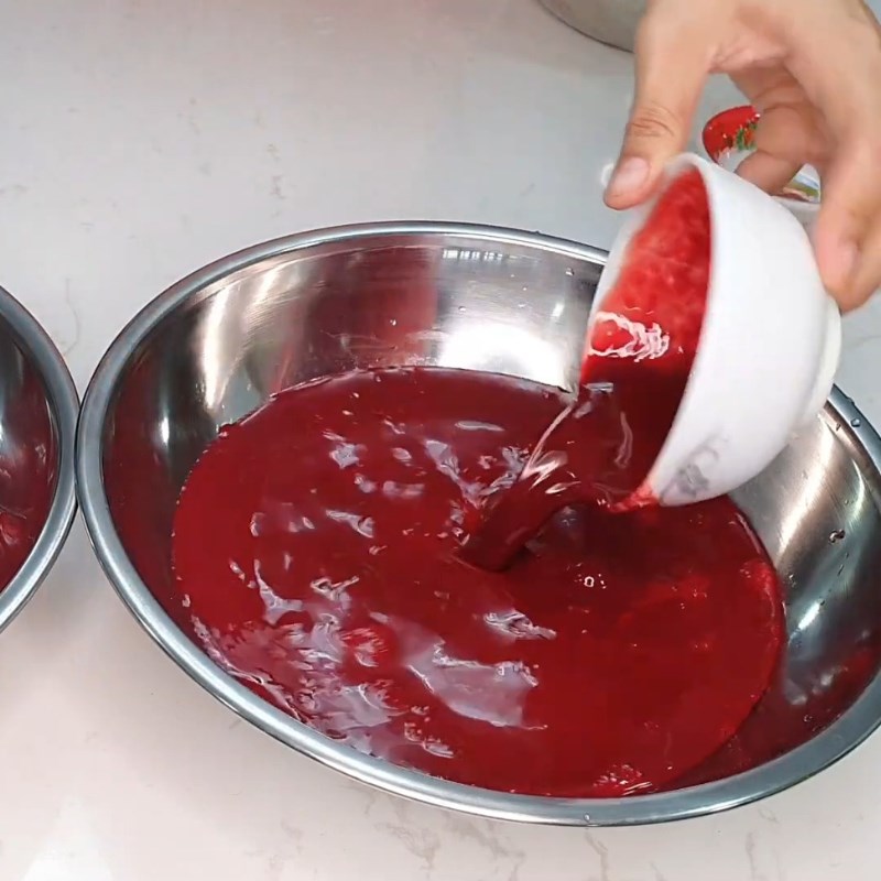 Bước 3 Pha huyết heo mềm mịn Huyết chưng