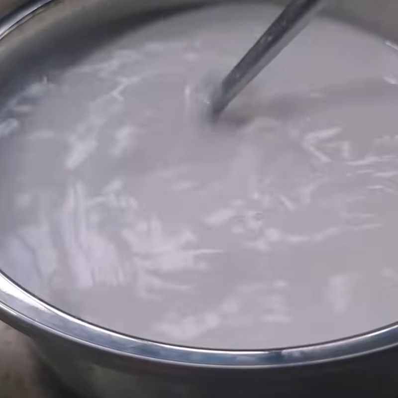 Bước 5 Pha nước chấm và nước cốt dừa béo ngậy Bánh tầm bì nước cốt dừa
