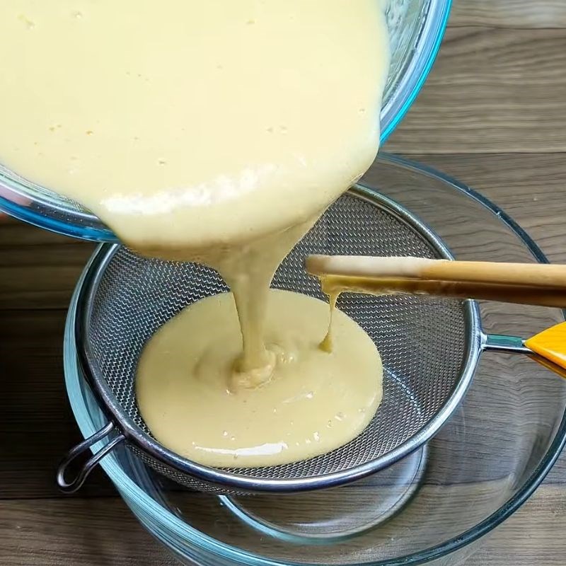 Bước 2 Rây và ủ bột Bánh rán bằng bột mì