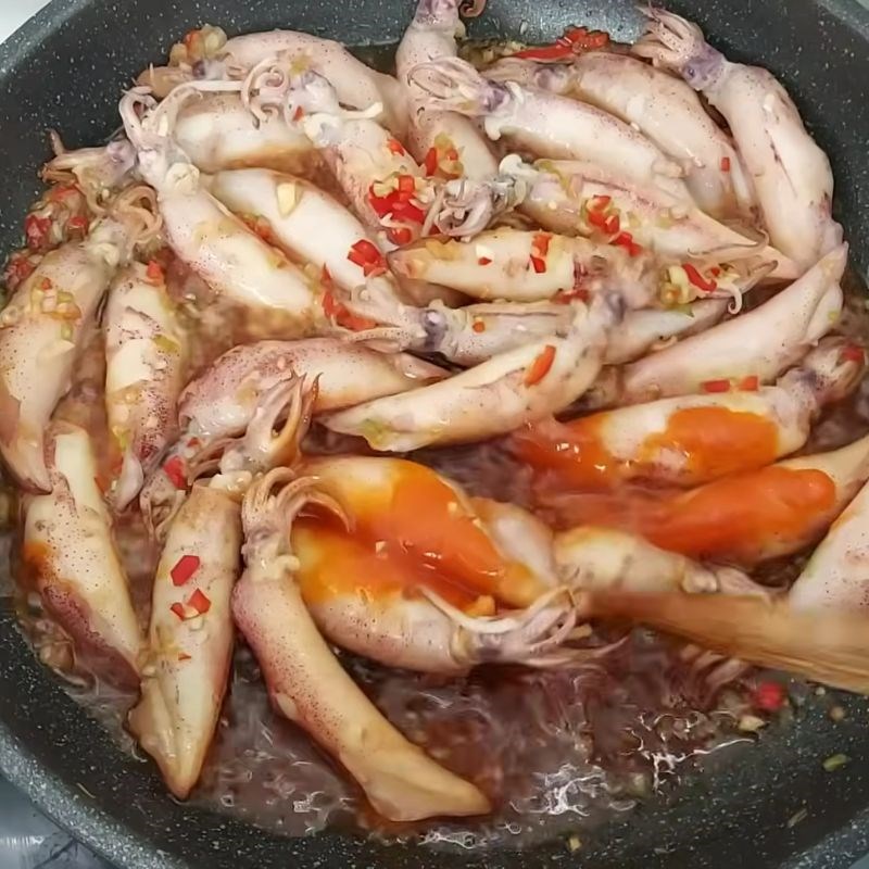 Bước 3 Rim mực mặn ngọt chuẩn vị Mực rim mặn ngọt