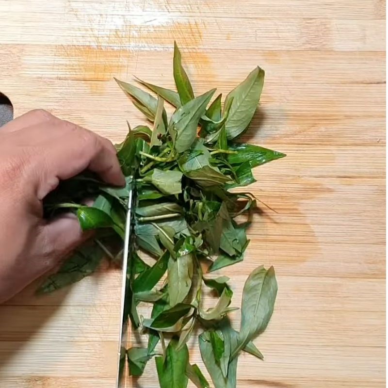 Bước 1 Sơ chế bắp chuối và các nguyên liệu gỏi chay gỏi bắp chuối chay