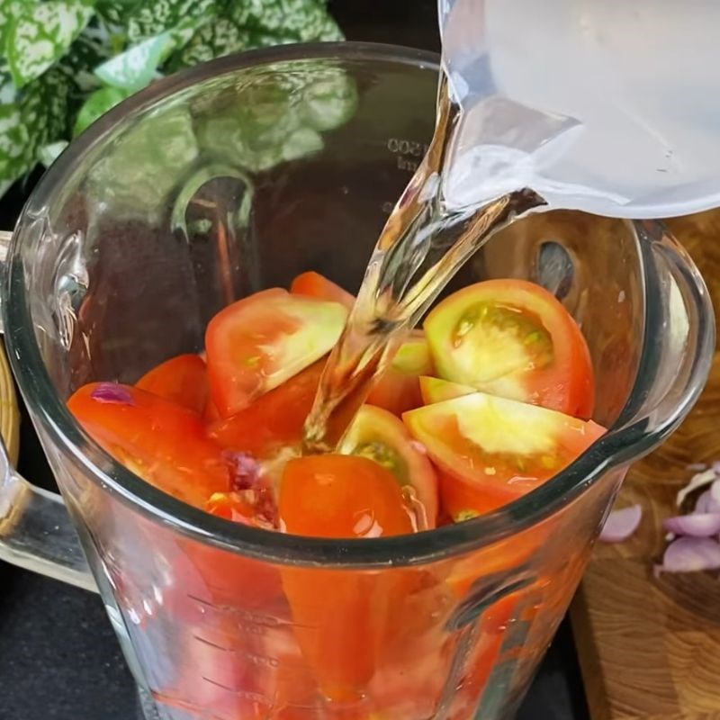 Bước 1 Sơ chế cá mòi và nguyên liệu cá mòi kho rục xương