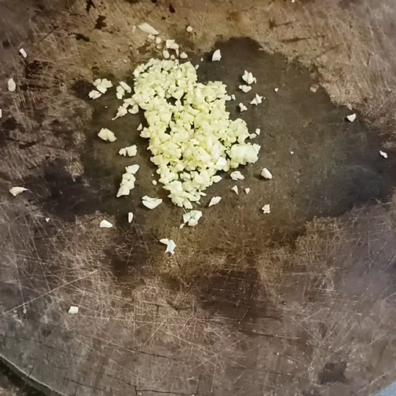 Bước 3 Sơ chế các nguyên liệu còn lại Nộm su hào cà rốt thái miếng