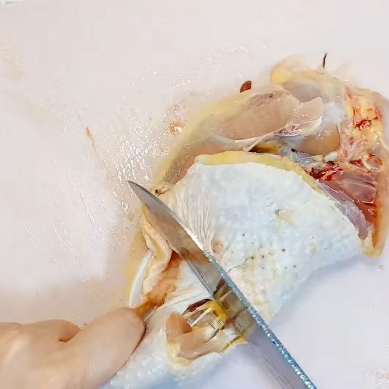 Bước 1 Sơ chế gà và các nguyên liệu Gà tần thuốc bắc