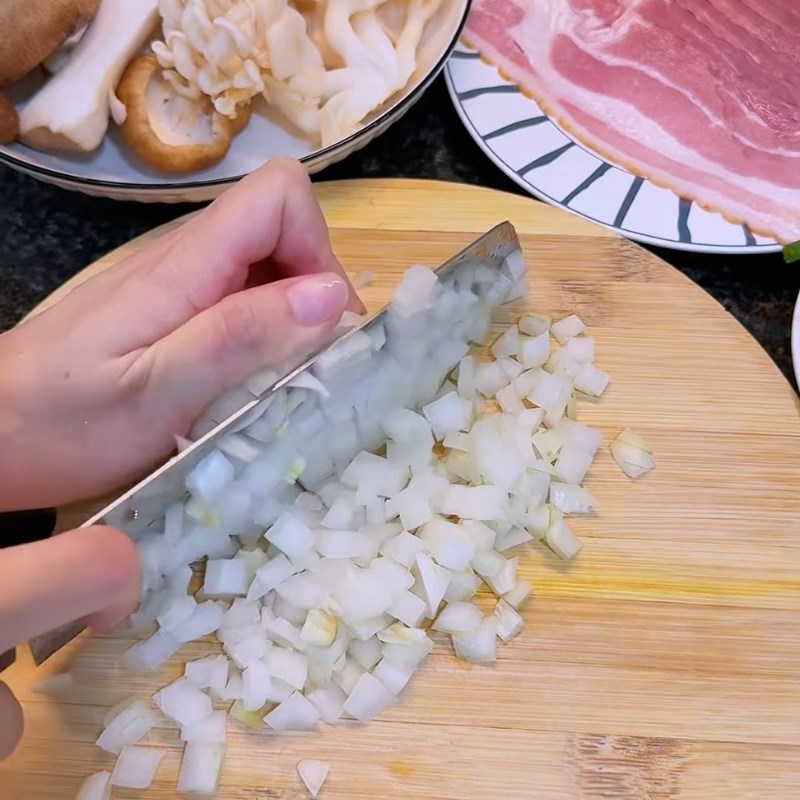 Bước 2 Sơ chế các nguyên liệu khác Nui sốt kem