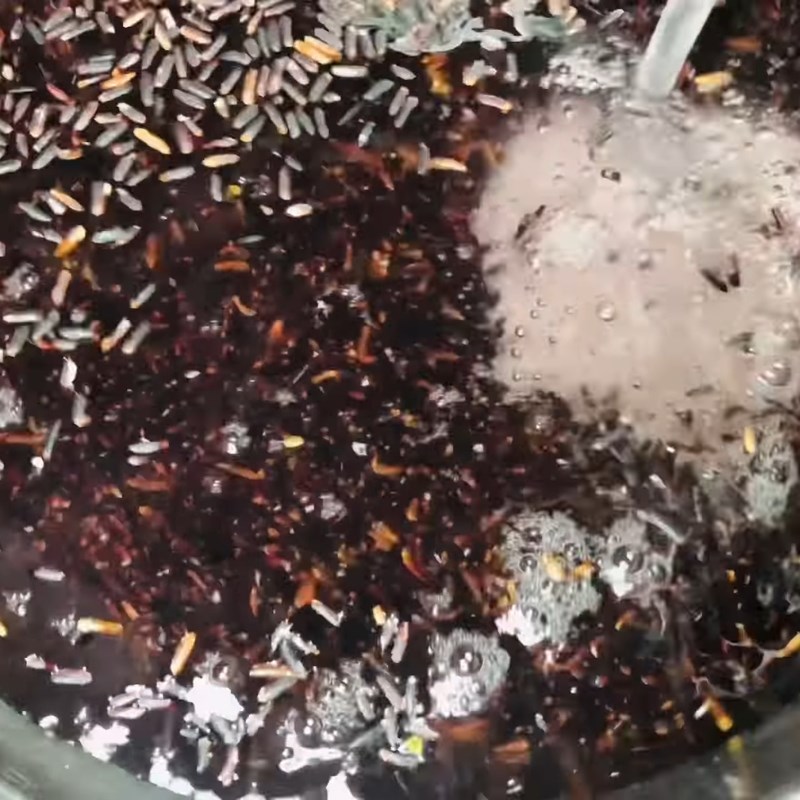 Bước 1 Sơ chế gạo lứt tím than Gạo lứt nấu không cần ngâm