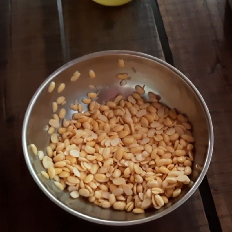 Bước 1 Sơ chế nguyên liệu làm tàu hũ non và chuẩn bị lá dứa Tàu hũ bánh lọt