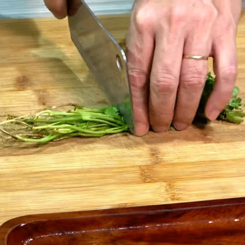 Bước 1 Sơ chế nguyên liệu và chuẩn bị nhân nhồi cá cá bống mú hấp hồng kông