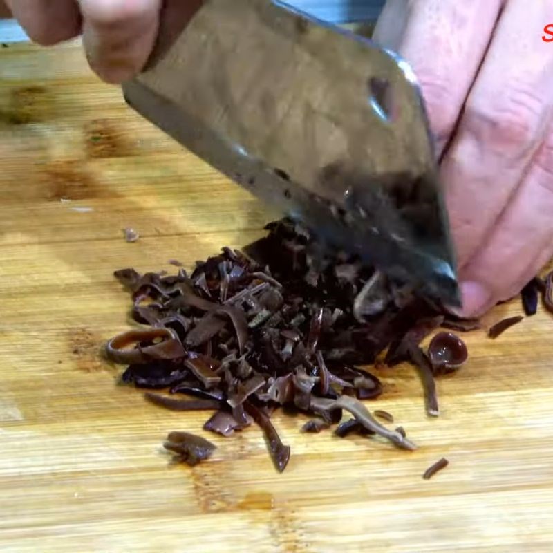 Bước 1 Sơ chế nguyên liệu và chuẩn bị nhân nhồi cá cá bống mú hấp hồng kông