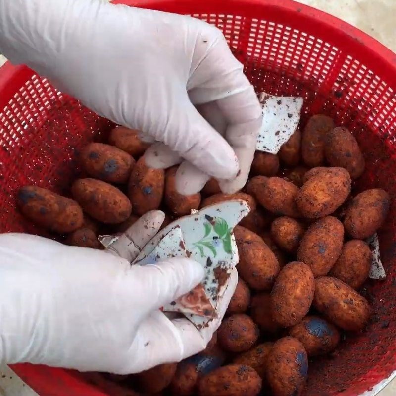 Bước 1 Sơ chế quả cọ tươi cọ ỏm