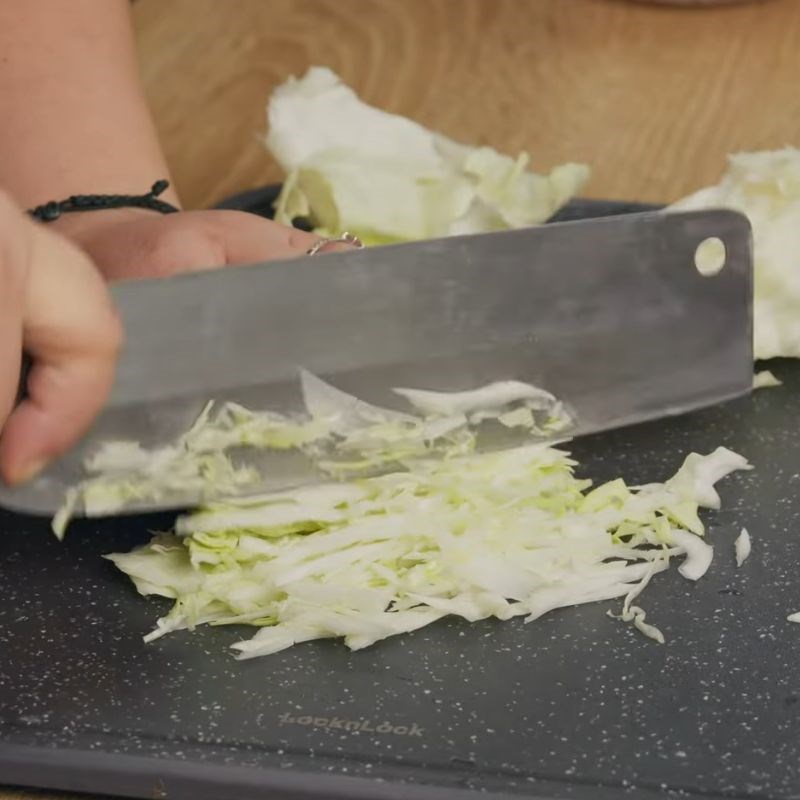 Bước 2 Sơ chế rau củ chuẩn bị cho món Salad rau củ sốt mayonnaise trộn salad