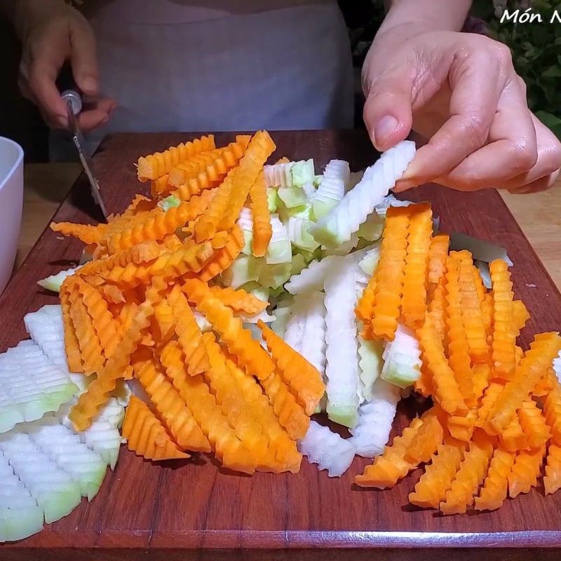 Bước 1 Sơ chế rau củ làm dưa món dưa món chua ngọt ăn liền