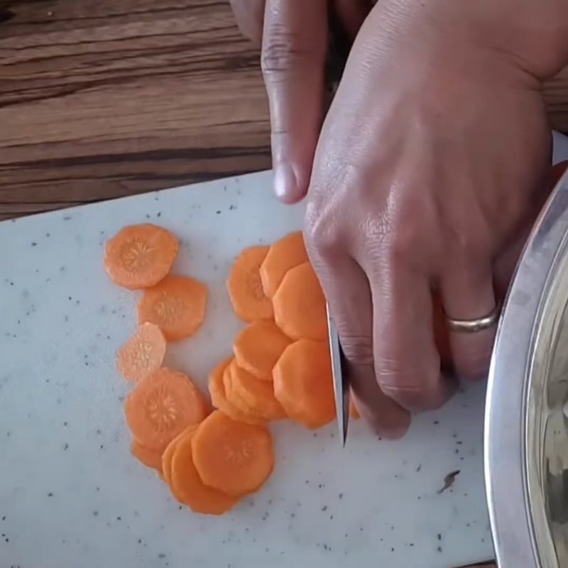 Bước 1 Sơ chế rau củ và nấm mỡ Hạt nêm chay rau củ