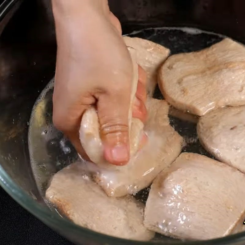 Bước 1 Sơ chế sườn non chay sườn non chay rim nước tương