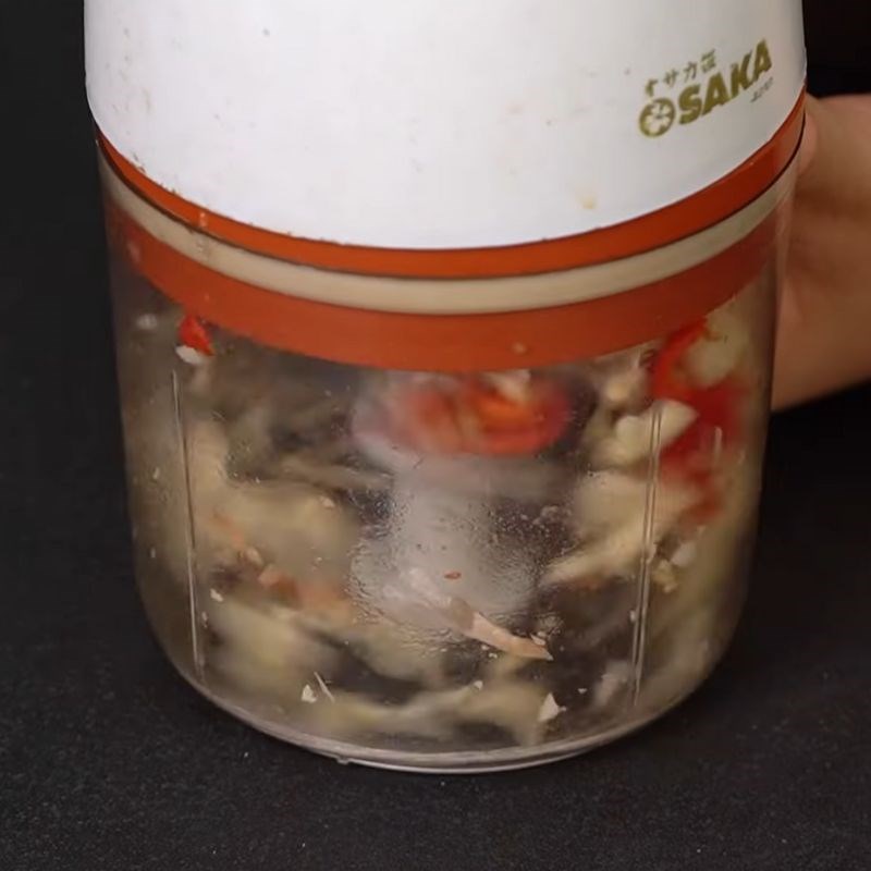 Bước 3 Sơ chế và phi thơm hành tỏi ớt Rang tôm đồng