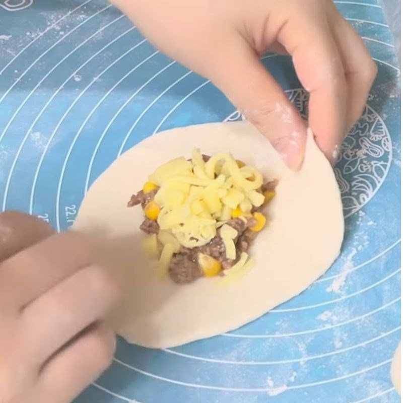 Bước 4 Tạo hình bánh bao độc đáo bánh bao bò phô mai