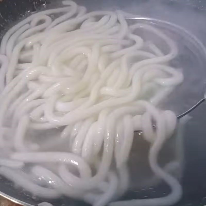 Bước 4 Tạo hình và luộc bánh tầm dai ngon Bánh tầm bì nước cốt dừa