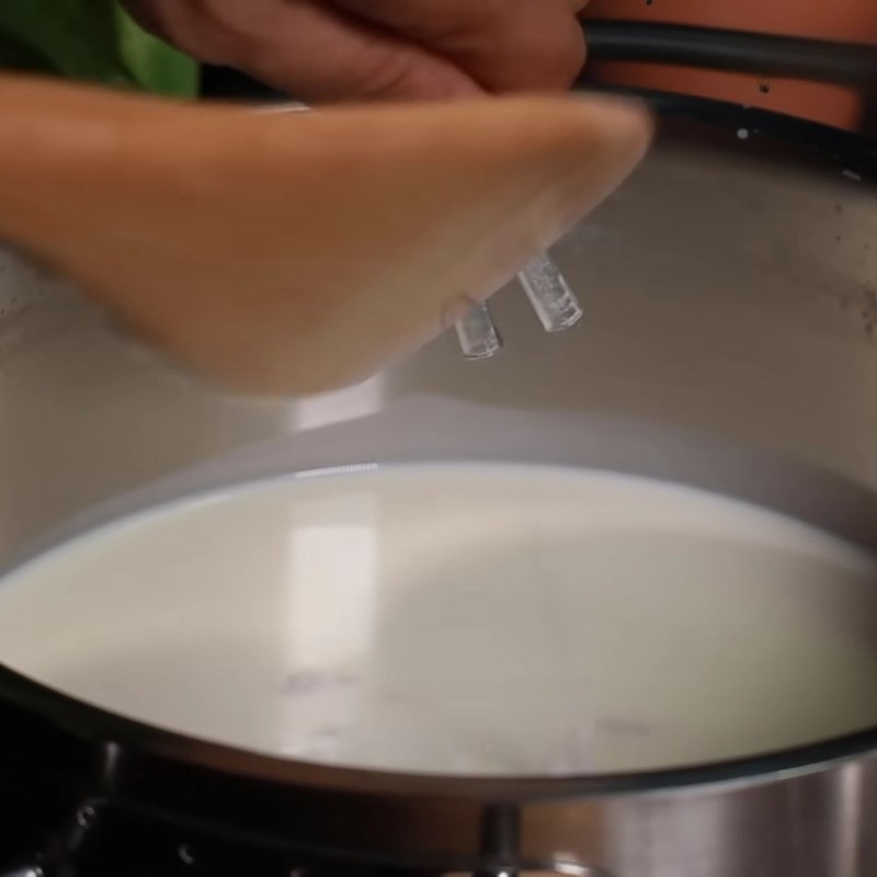 Bước 7 Tạo màu và hương vị tự nhiên Chè khúc bạch bằng whipping cream