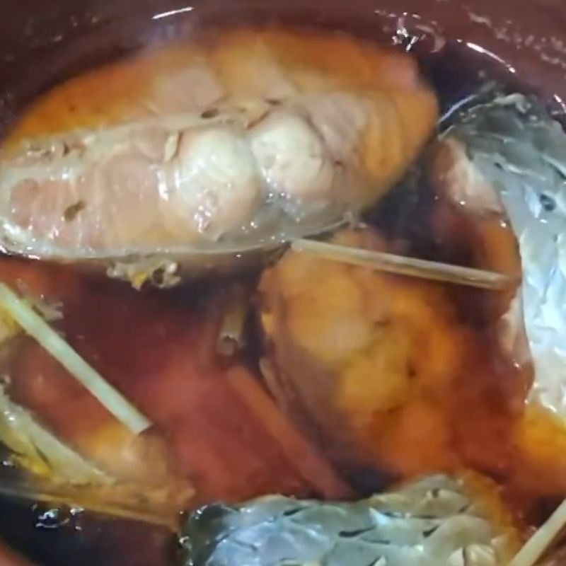 Bước 5 Thành phẩm cá kho bằng nồi nấu chậm