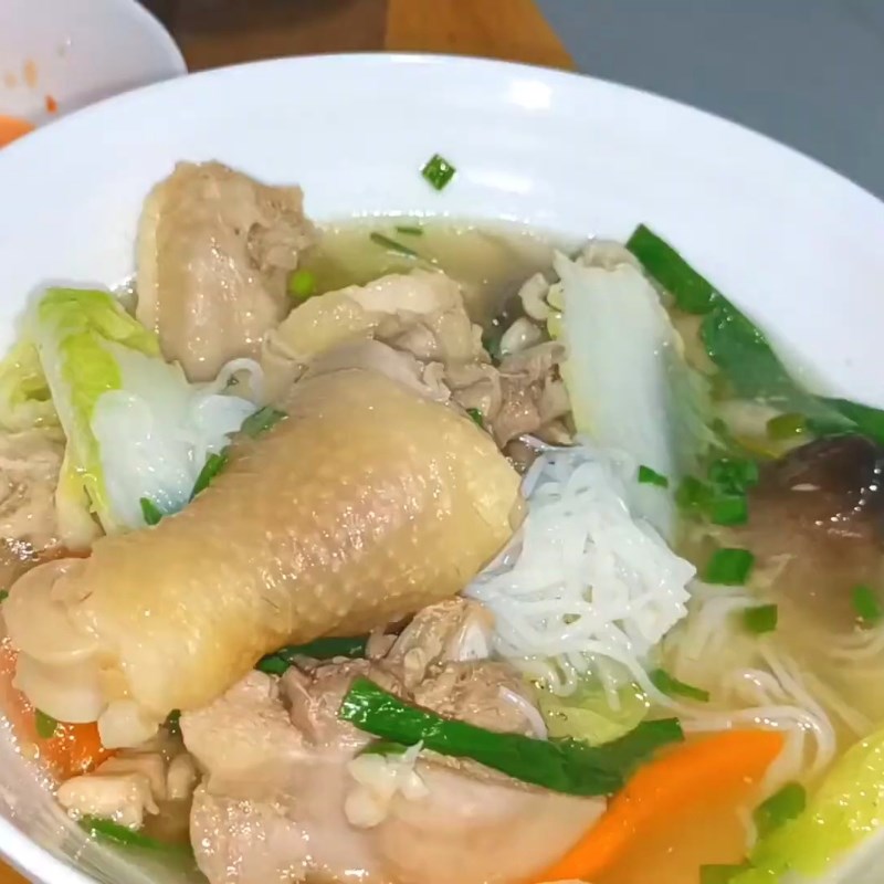 Bước 6 Thành phẩm Gà nấu nấm rơm