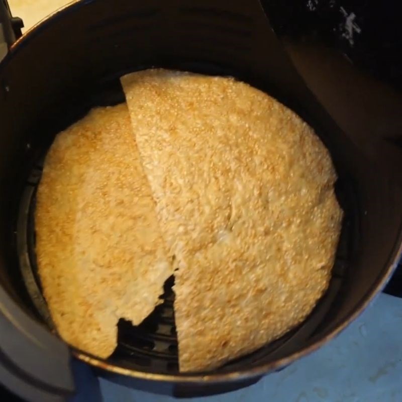 Bước 4 Thành phẩm bánh tráng nướng bằng nồi chiên không dầu