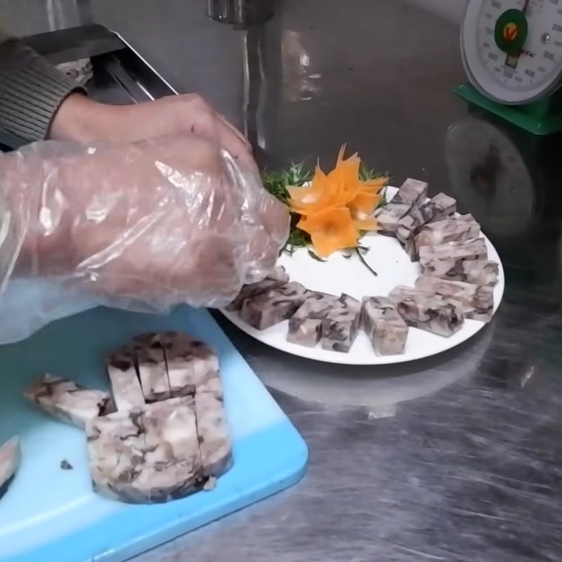 Bước 6 Thành phẩm Giò thủ tai heo miền Bắc