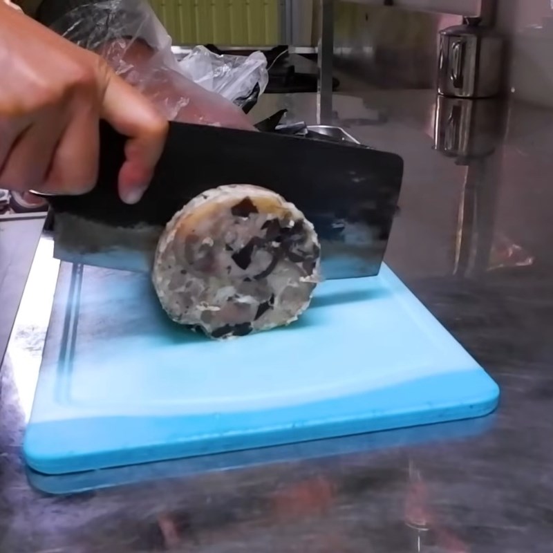 Bước 6 Thành phẩm Giò thủ tai heo miền Bắc