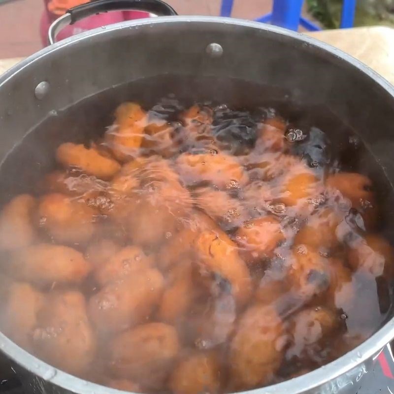 Bước 3 Thực hiện ỏm cọ nguyên vỏ và ỏm cọ đã tróc vỏ cọ ỏm