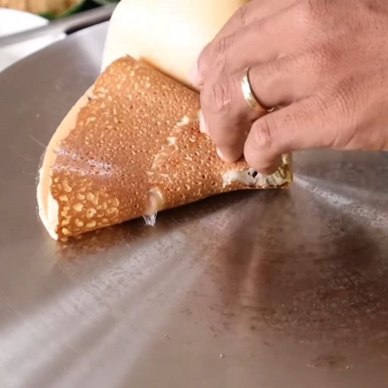 Bước 4 Tráng bánh crepe Thái Lan bánh crepe Thái Lan