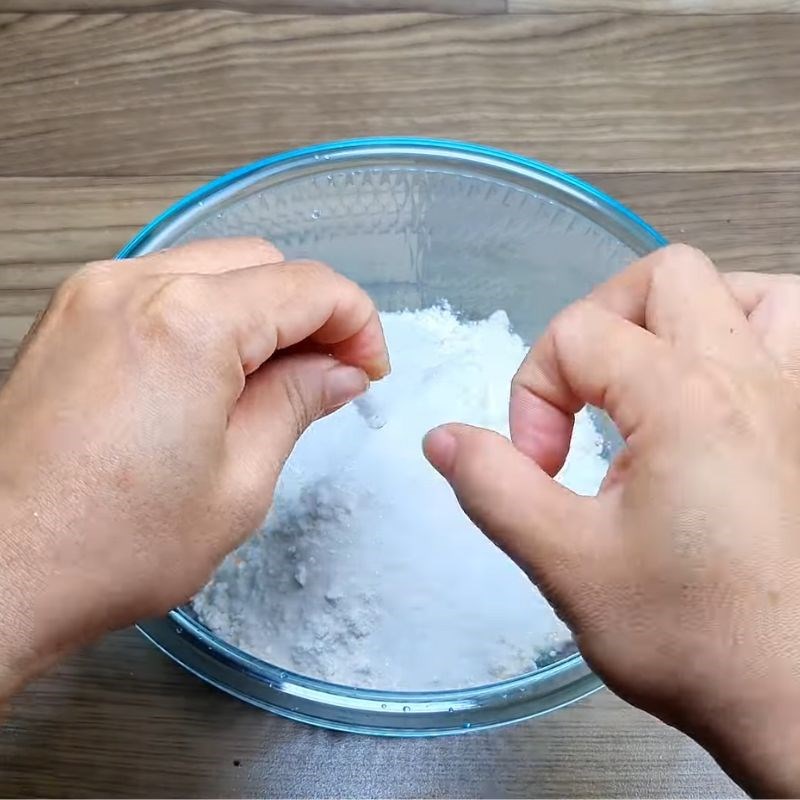 Bước 1 Trộn bột bánh rán Bánh rán bằng bột mì