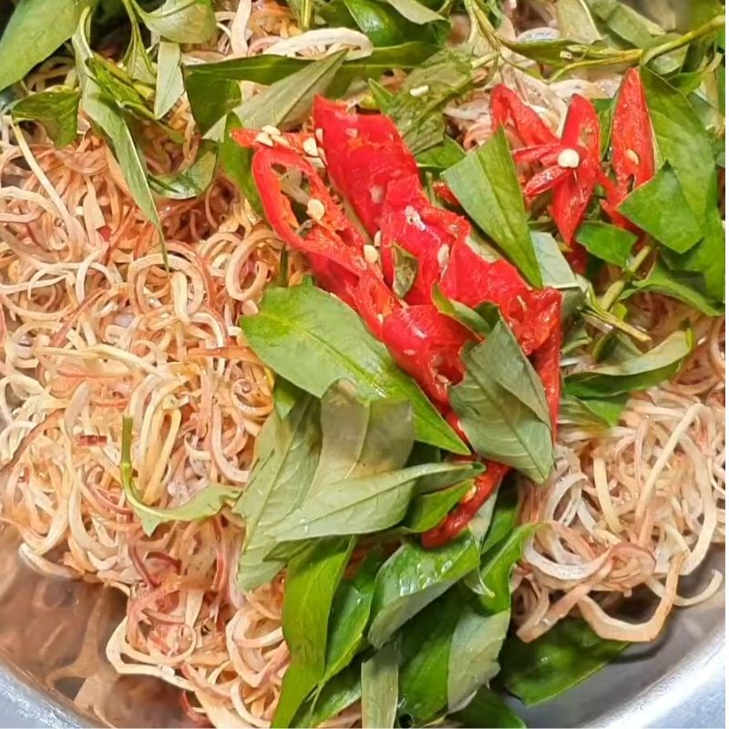 Bước 4 Trộn gỏi bắp chuối chay đậm đà gỏi bắp chuối chay