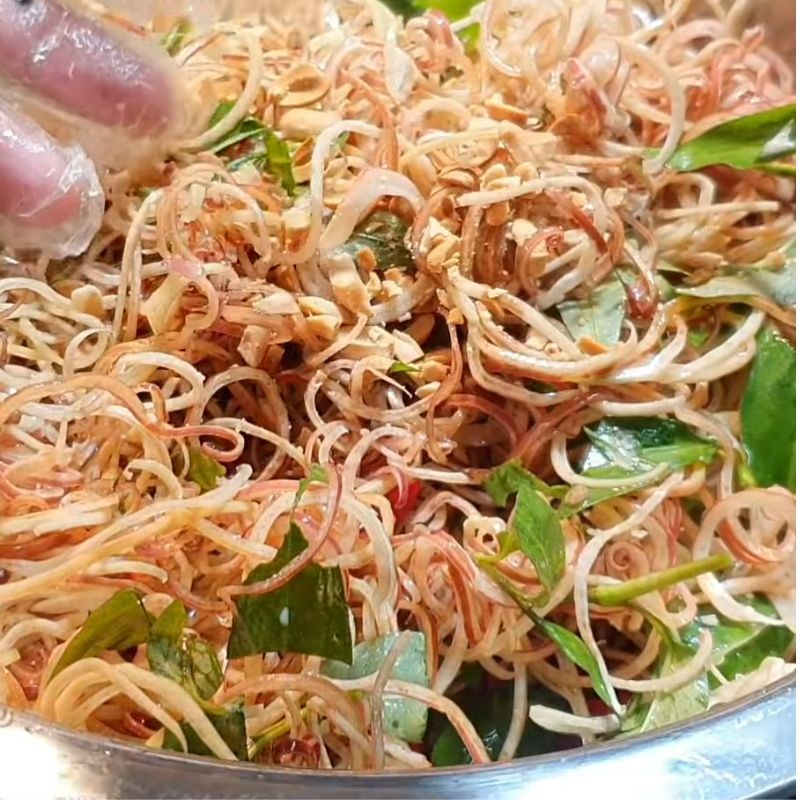 Bước 4 Trộn gỏi bắp chuối chay đậm đà gỏi bắp chuối chay