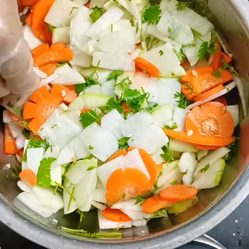 Bước 6 Trộn nộm su hào cà rốt thái miếng Nộm su hào cà rốt thái miếng