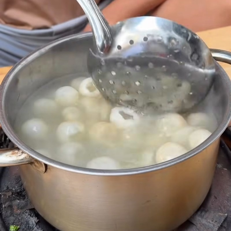 Bước 3 Trụng cà pháo với phèn chua Mứt cà pháo