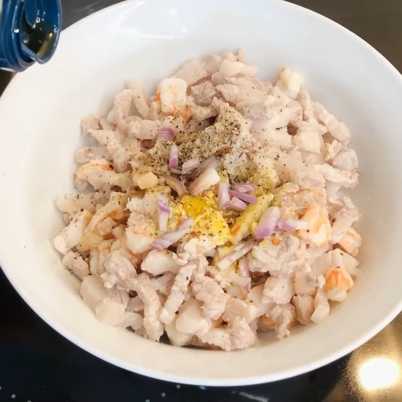 Bước 3 Ướp nhân tôm thịt Bánh bèo Nghệ An